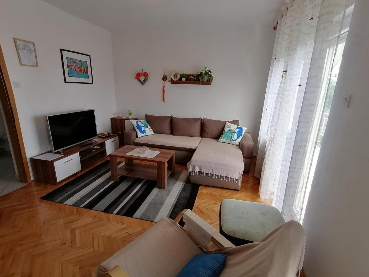 Apartment Varelija 布里比尔 外观 照片