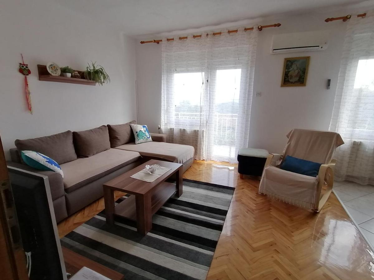 Apartment Varelija 布里比尔 外观 照片