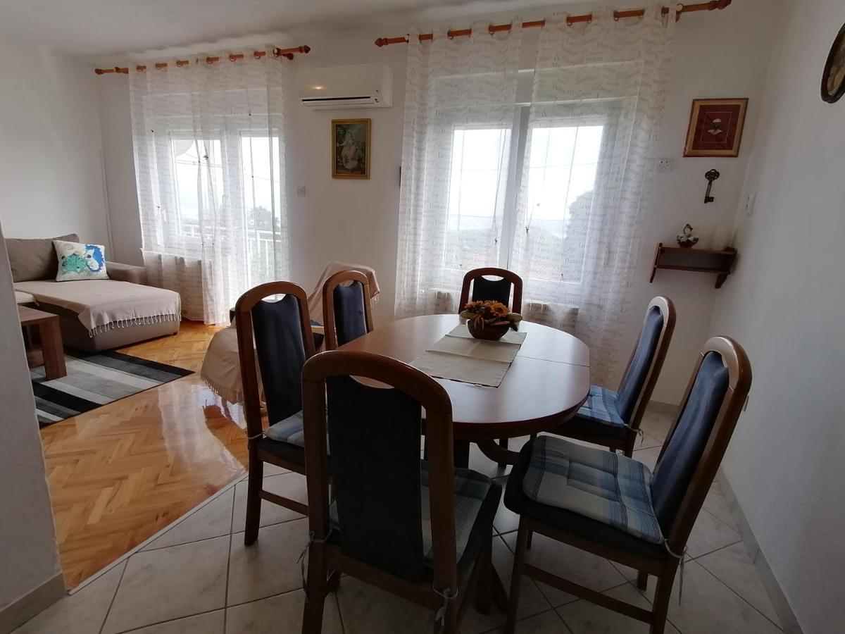 Apartment Varelija 布里比尔 外观 照片