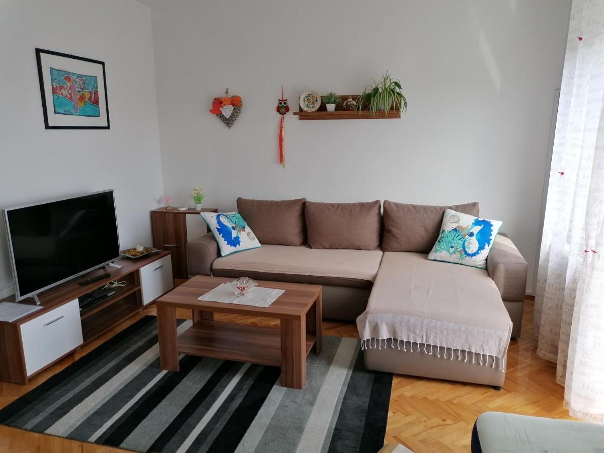 Apartment Varelija 布里比尔 外观 照片