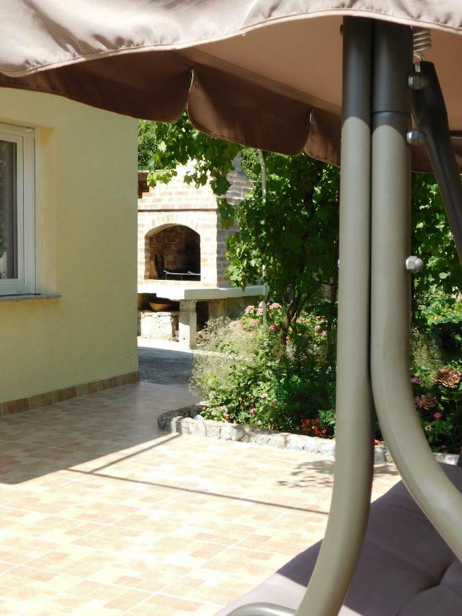 Apartment Varelija 布里比尔 外观 照片