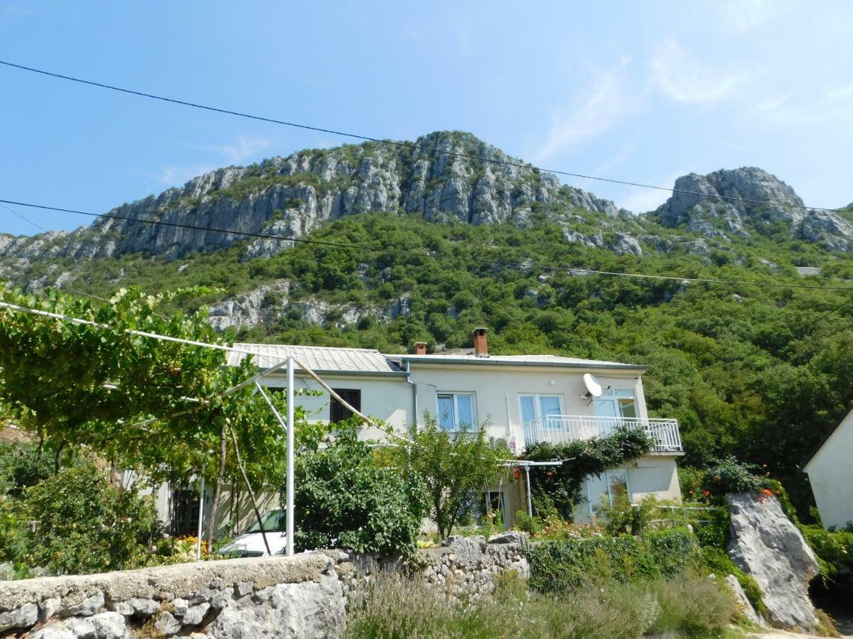 Apartment Varelija 布里比尔 外观 照片