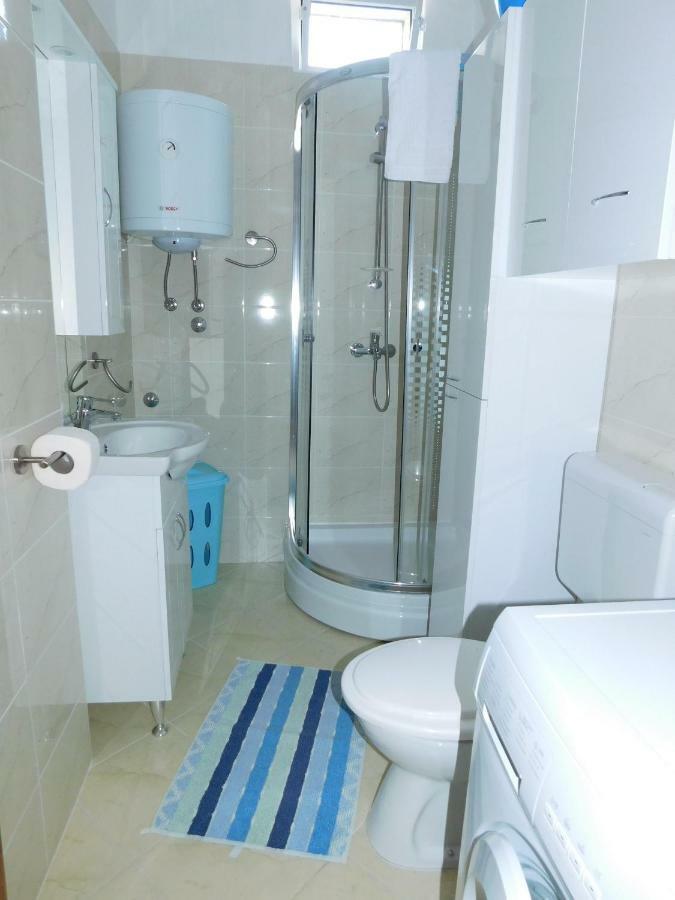 Apartment Varelija 布里比尔 外观 照片